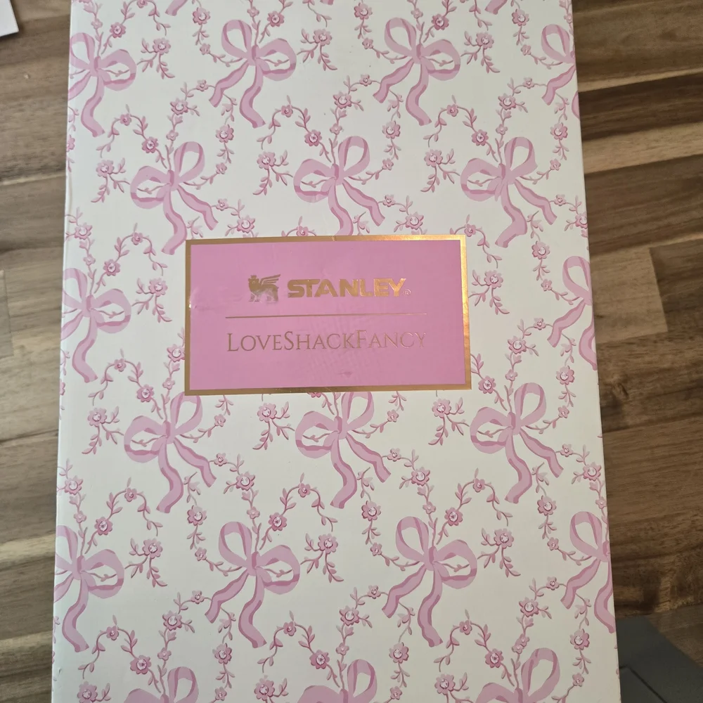 Stanley X LoveShackFancy. Like New With Extra Acxessories. Original Box And Bag - Picture 4 of 8
